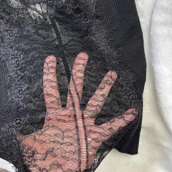 American Threads Knit and Lace‎ Top Women's M Black Spaghetti Strap Viscose NEW - Picture 12 of 12